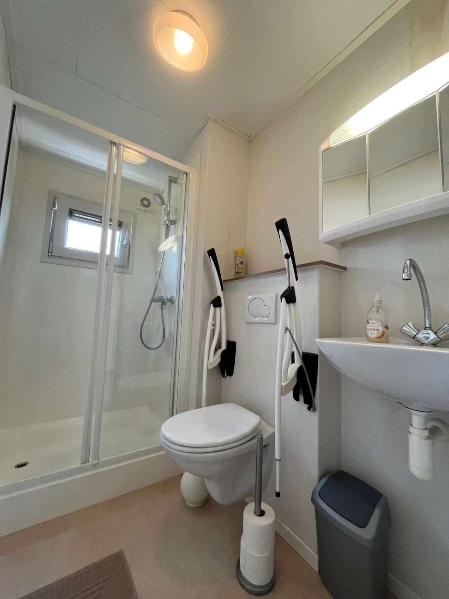 Visserslust - Woonboten & Appartementen Vinkeveen Esterno foto