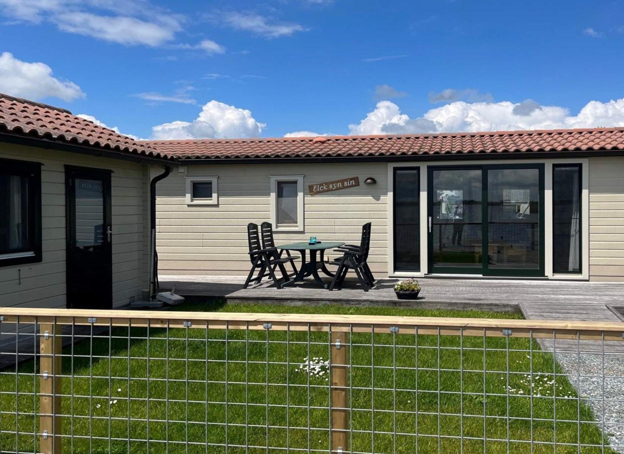 Visserslust - Woonboten & Appartementen Vinkeveen Esterno foto