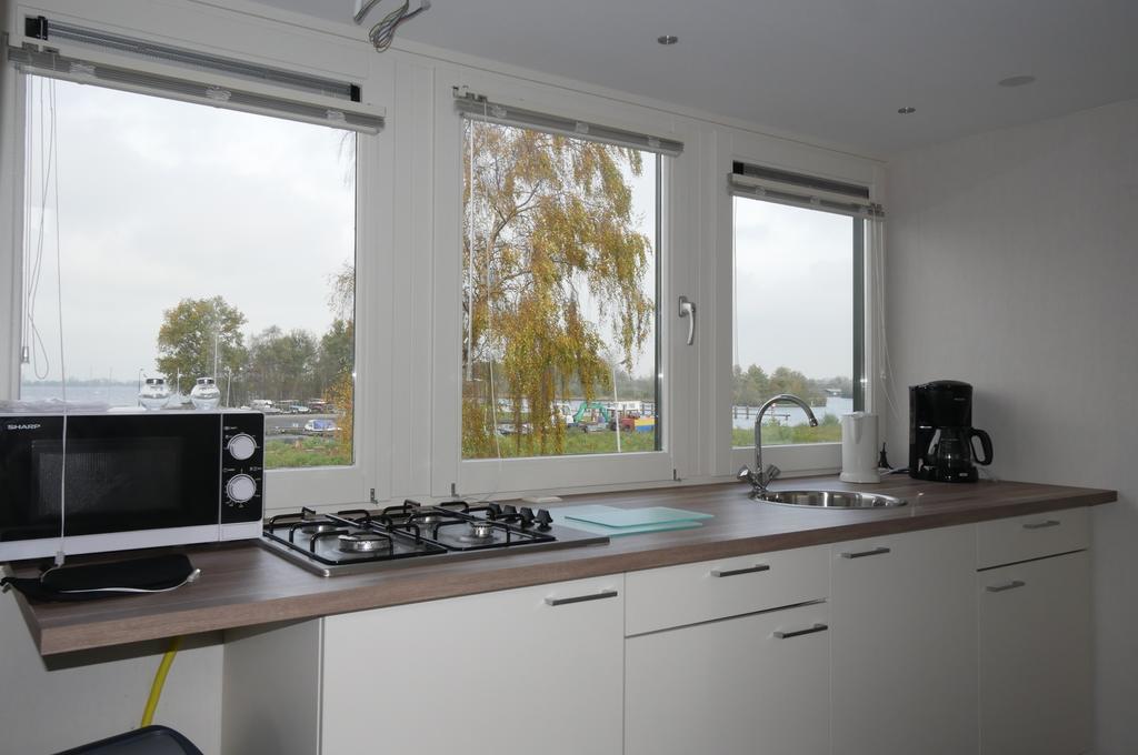 Visserslust - Woonboten & Appartementen Vinkeveen Camera foto