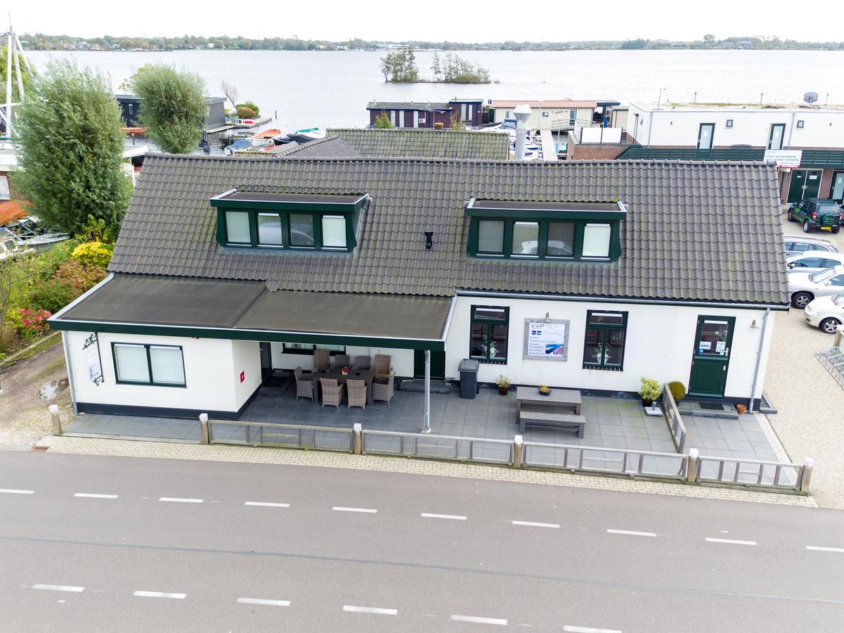 Visserslust - Woonboten & Appartementen Vinkeveen Esterno foto